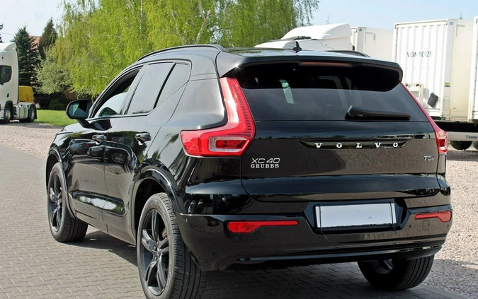 Volvo XC 40 cena 139999 przebieg: 30000, rok produkcji 2022 z Brzeszcze małe 742